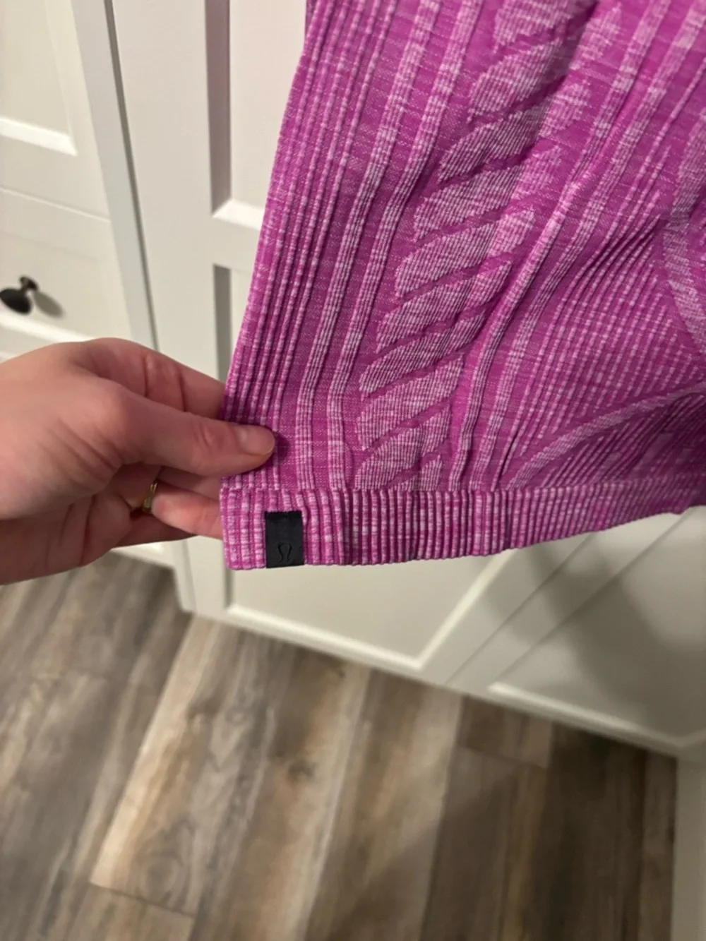Lululemon Seamless Long Sleeve Top – Pink/Purple (– See Measurements) - Picture 4 of 6